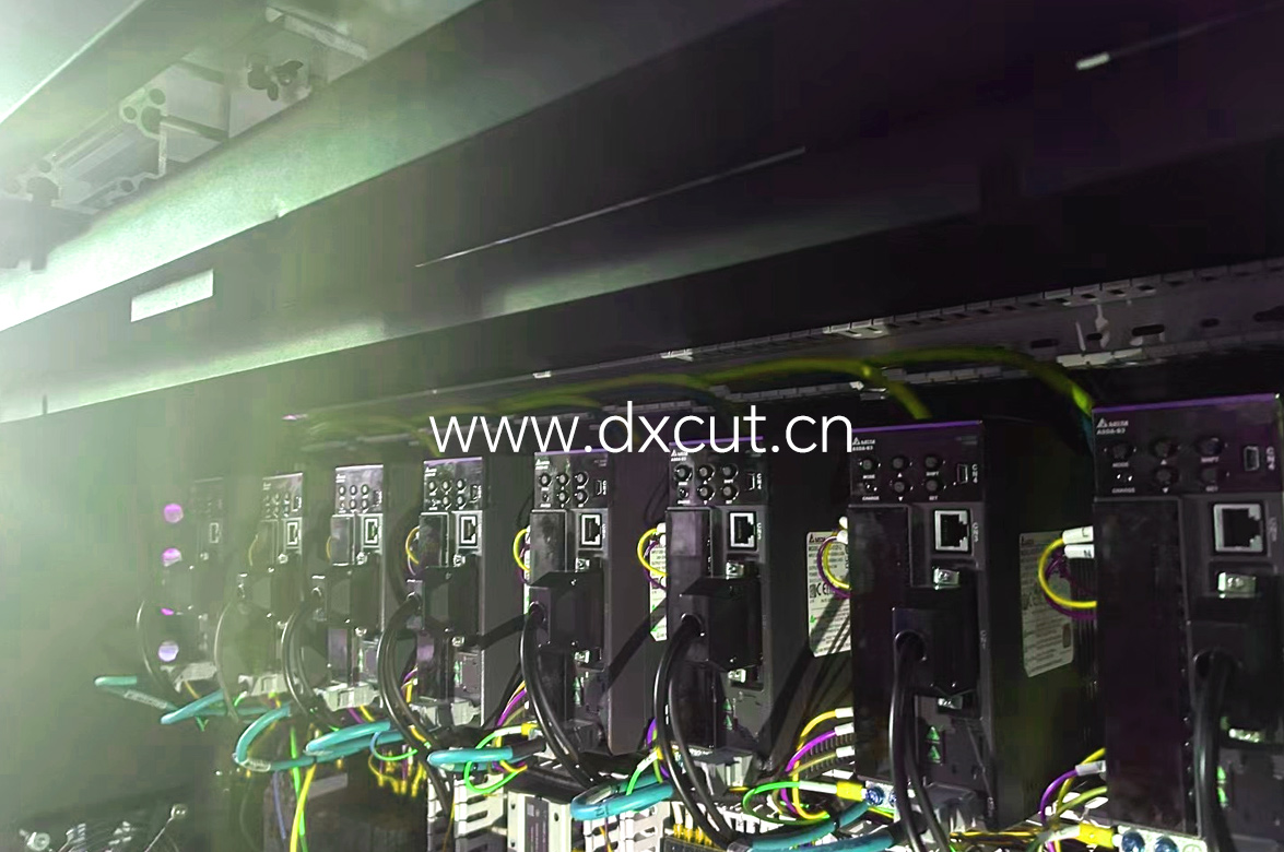 振动刀切割机控制系统