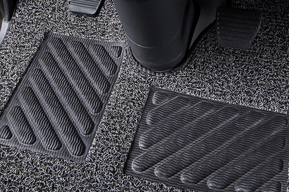 汽车脚垫自动切割机