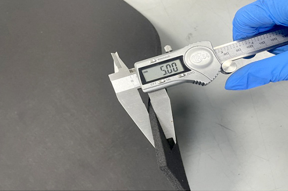 粘胶基石墨毡振动刀切割机