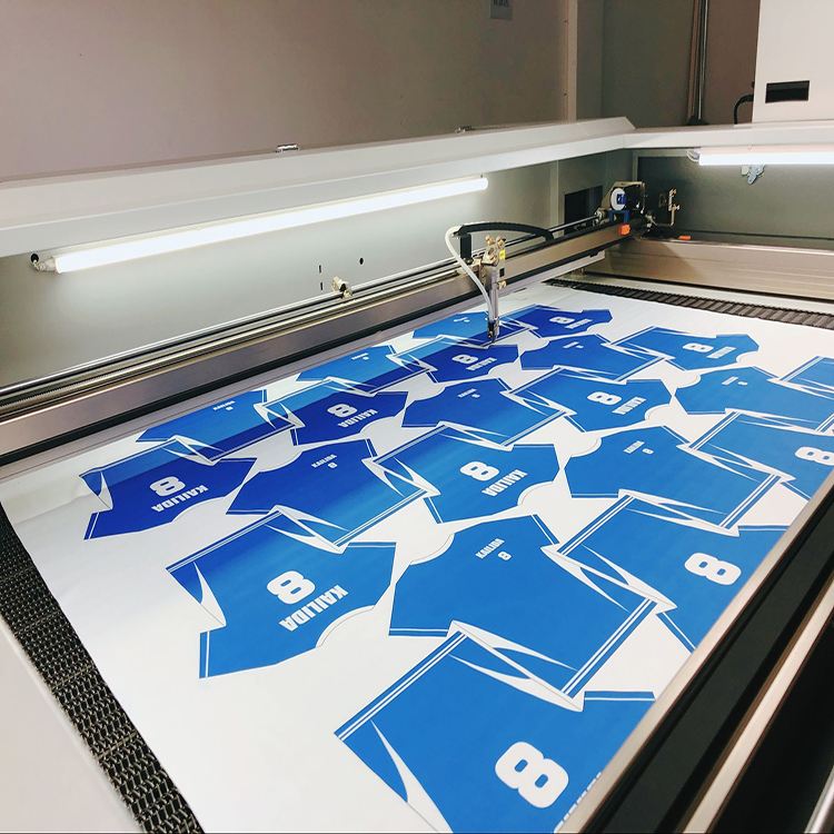 布料激光切割机的工作原理与优势解析